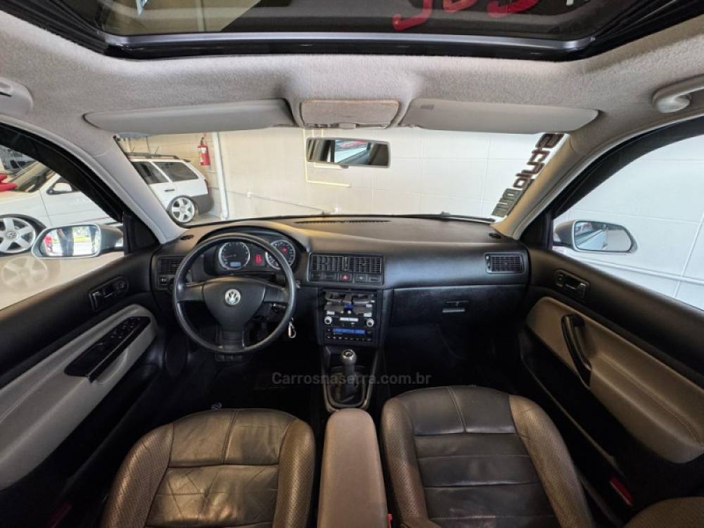 VOLKSWAGEN - GOLF - 2009/2009 - Prata - R$ 52.900,00