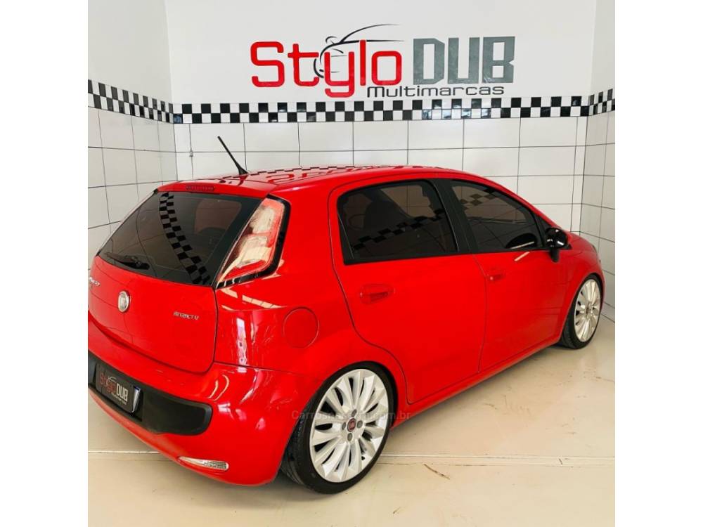 FIAT - PUNTO - 2013/2013 - Vermelha - R$ 44.900,00 - Stylo Dub